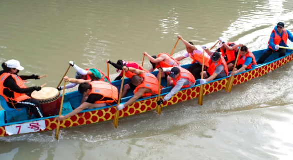 6月23日，淮安首届大运河龙舟公开赛火热开赛！
