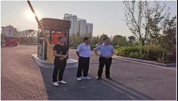 张益宝调研漕运城入口生态停车场交付使用推进情况