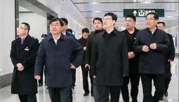 市长陈之常赴高铁商务区进行调研