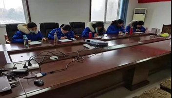 集团组织总部员工赴新华印刷厂轮训学习