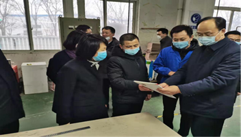 省新闻出版局副局长李贞强带队赴新华企业调研督导