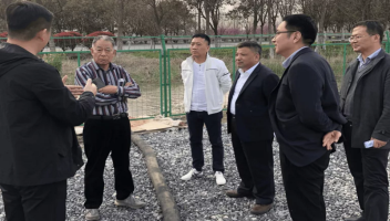 齐景山赴淮考察影视基地项目