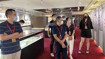 市文旅集团赴北京荣宝斋考察学习