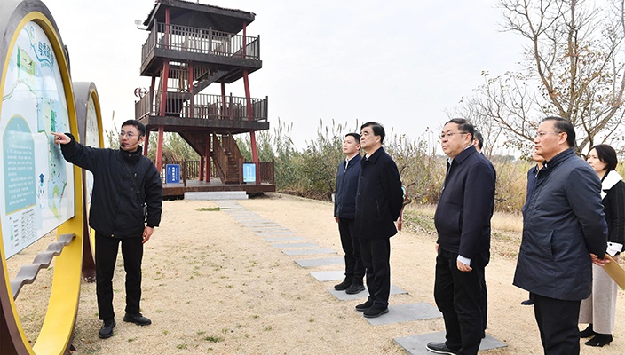 省人大代表考察白马湖国家湿地公园