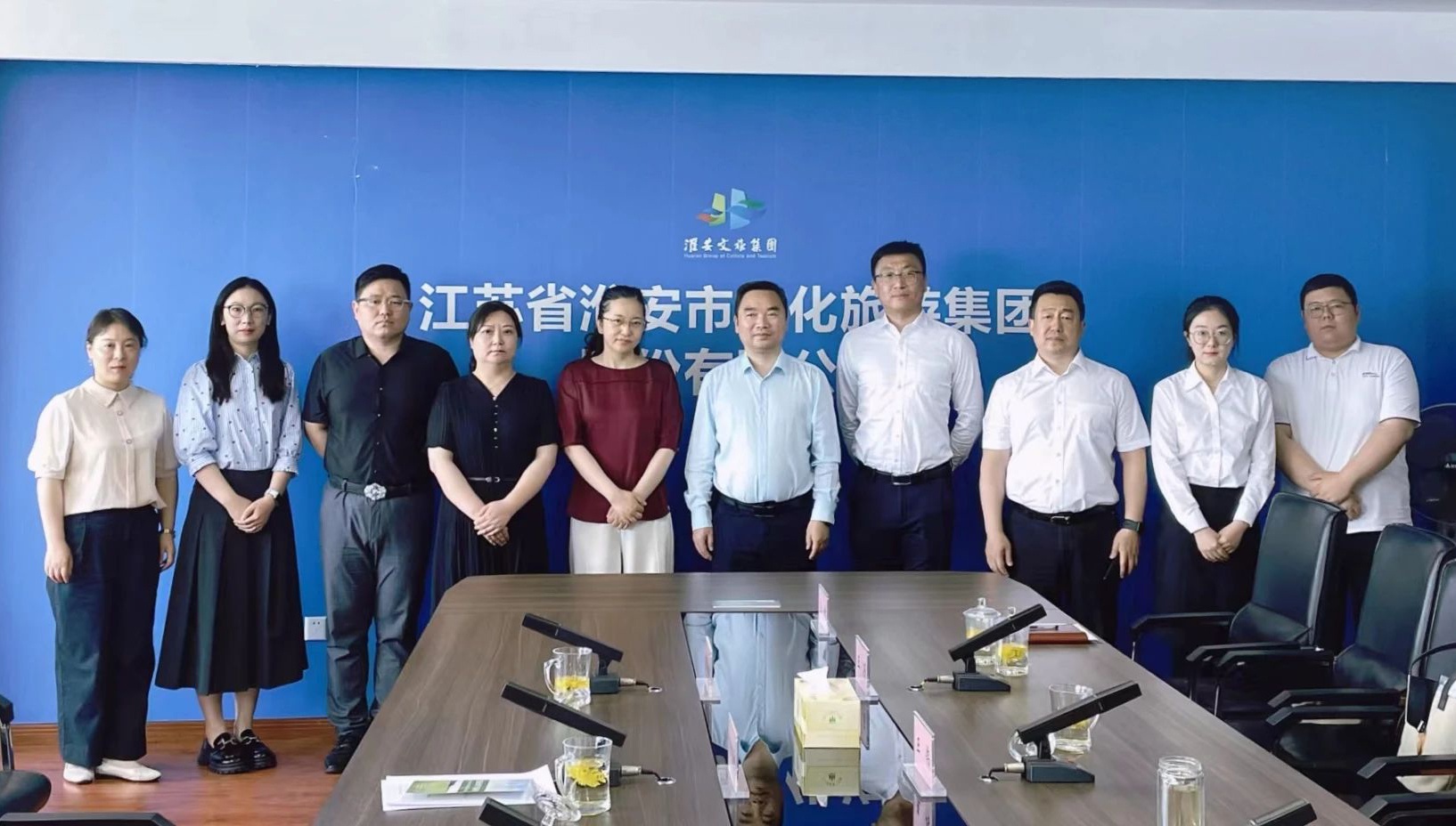 淮安大米集团与淮阴商业学校合作洽谈